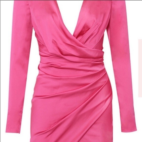 HOUSE OF CB 'NELINHA' HOT PINK TUX WRAP DRESS - Picture 9 of 16